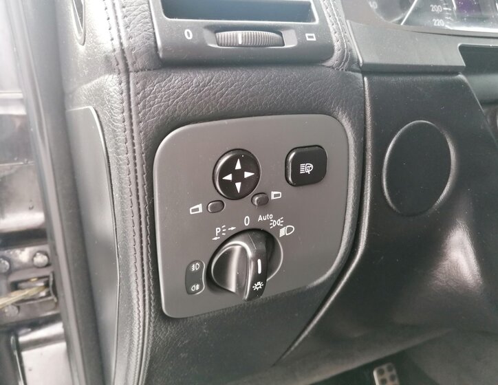 Mercedes-Benz Třídy G SUV 3,0 l 165 kw