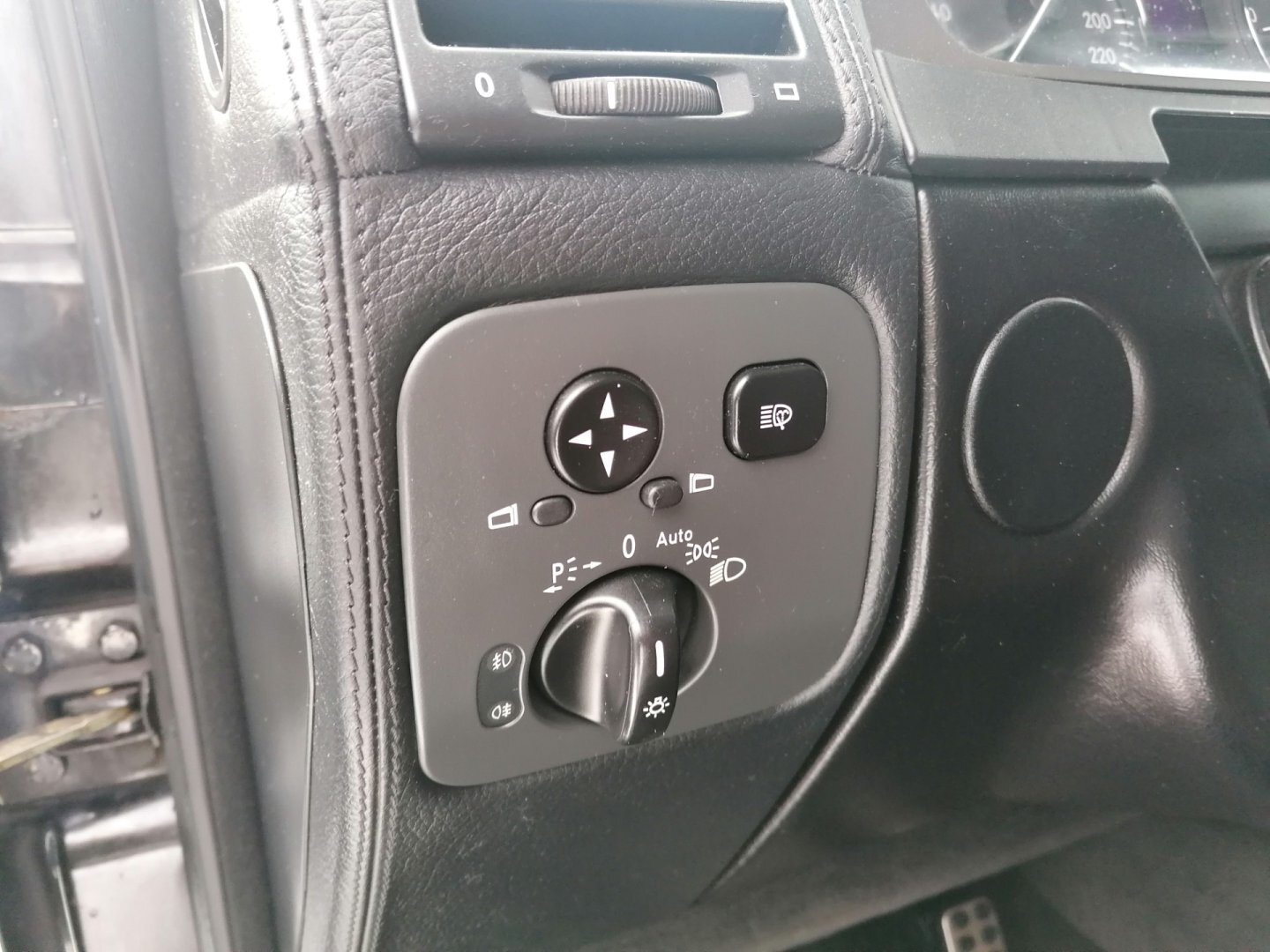 Mercedes-Benz Třídy G SUV 3,0 l 165 kw