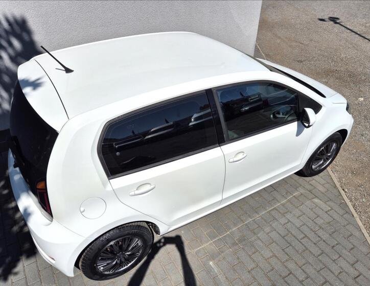 Volkswagen up! 7