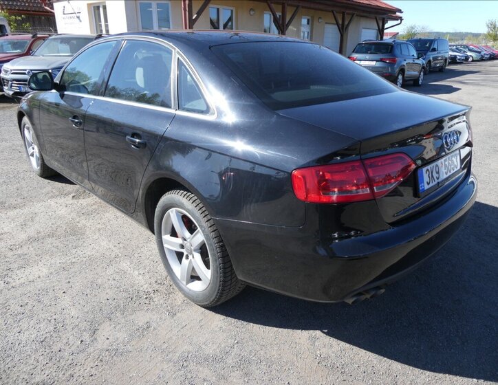 Audi A4 Sedan / Limuzína 2,0 l 105 kw