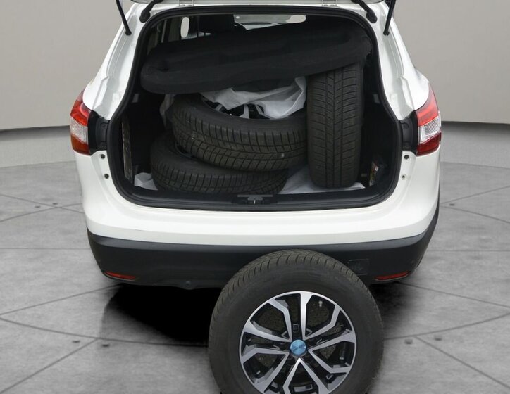 Nissan Qashqai SUV / Terénní 1,2 l 85 kw