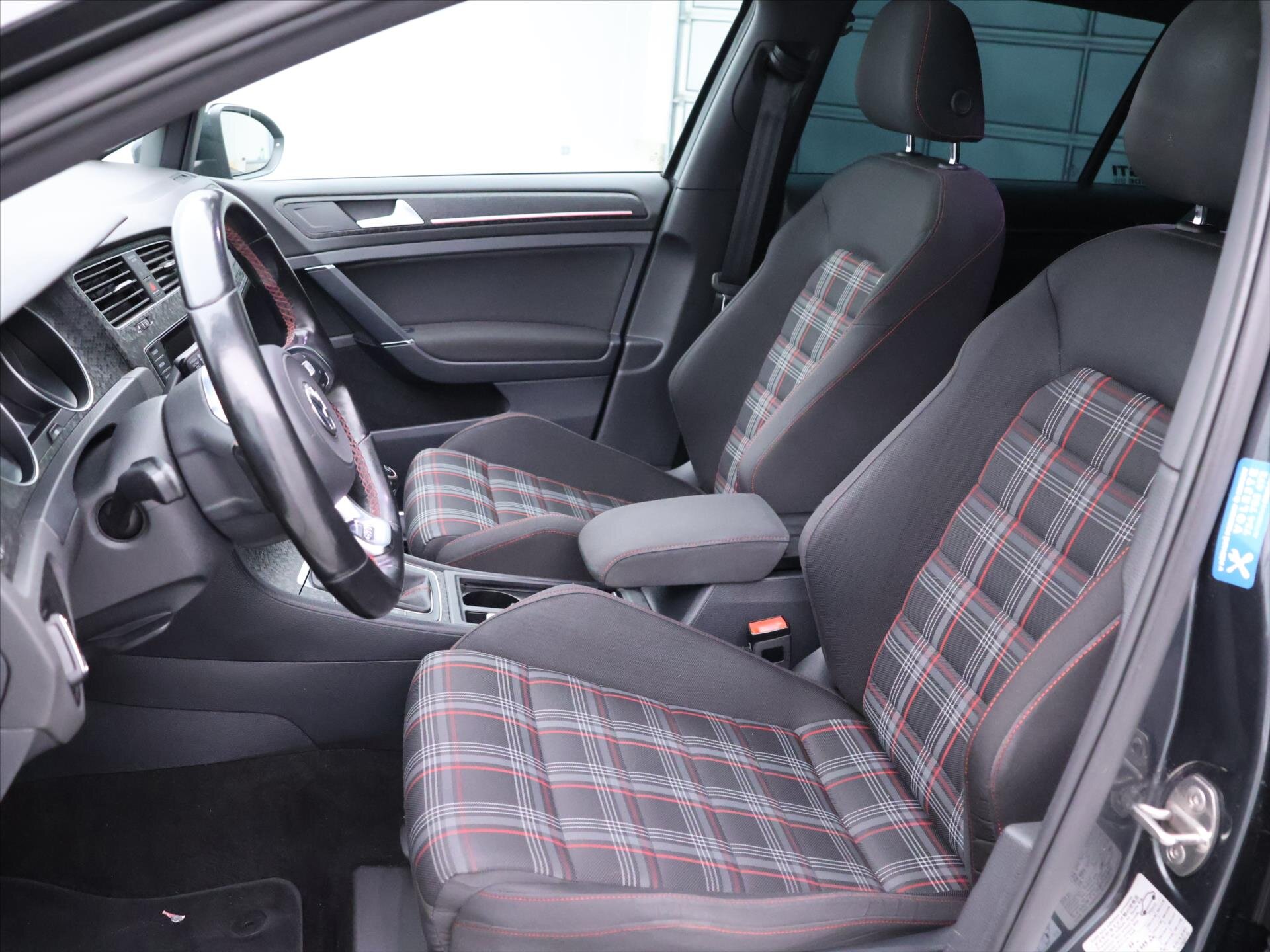 Volkswagen Golf Hatchback 2,0 l 169 kw