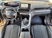 Peugeot 5008 SUV 1,5 l 96 kw
