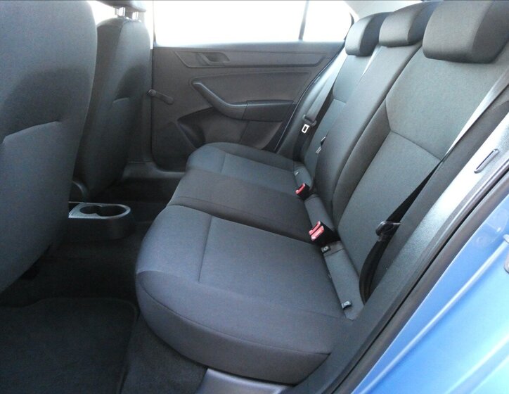 Škoda Rapid Sedan / Limuzína 1,2 l 66 kw