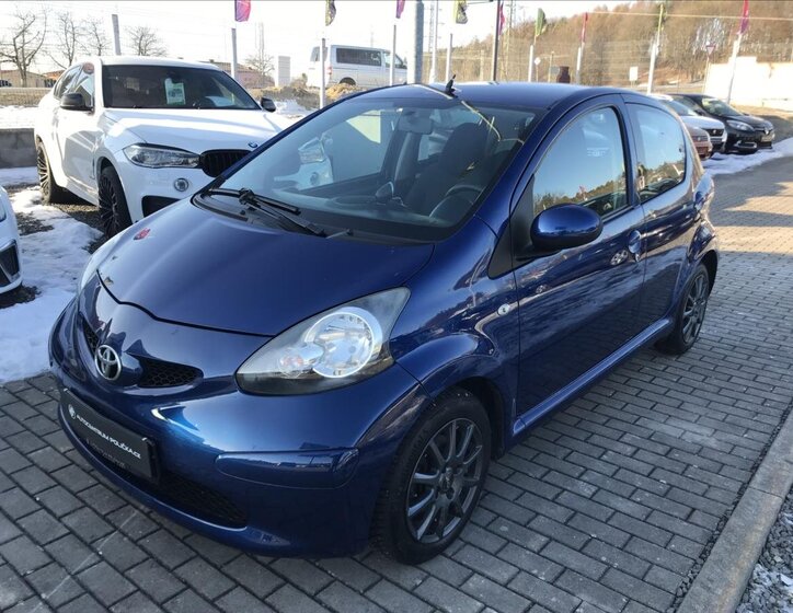 Toyota Aygo Hatchback 998,0 50 kw