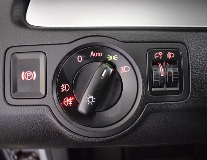 Volkswagen Passat Kombi 2,0 l 81 kw