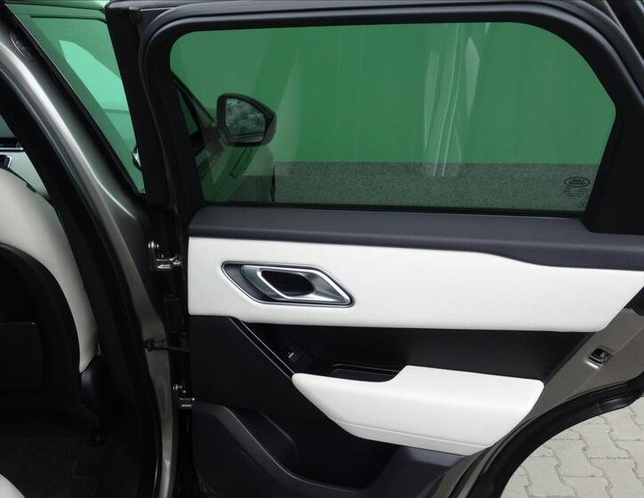Land Rover Range Rover Velar 45