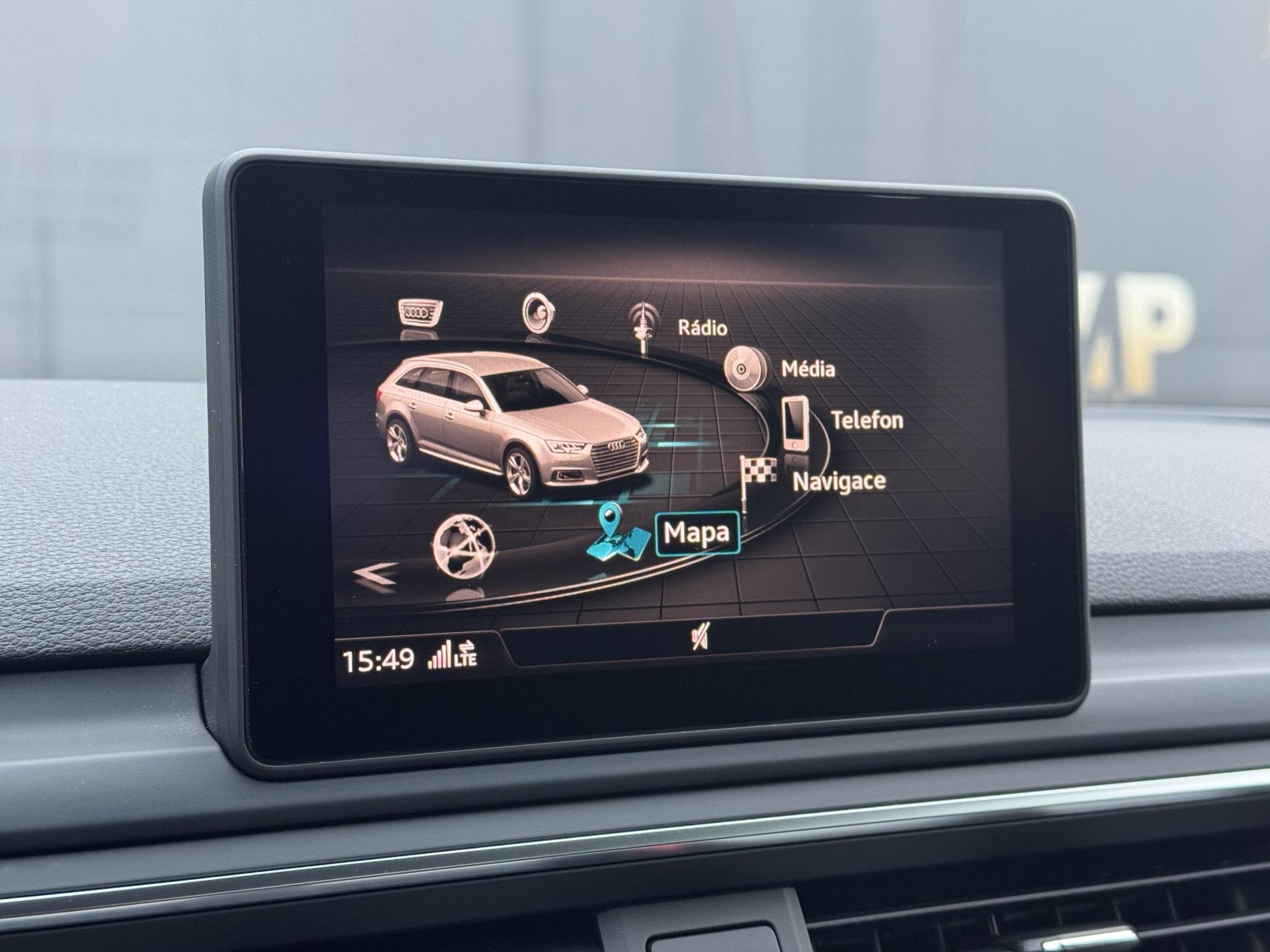 Audi A4 Kombi 2,0 l 140 kw