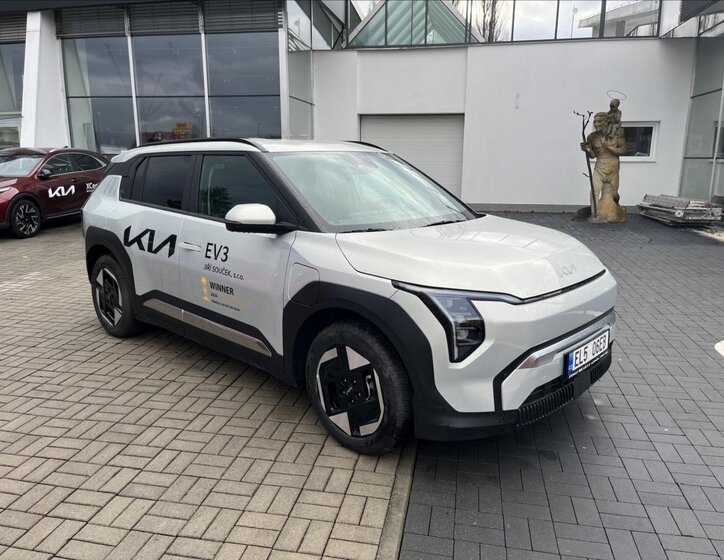 KIA EV3 SUV / Terénní 0,0 150 kw