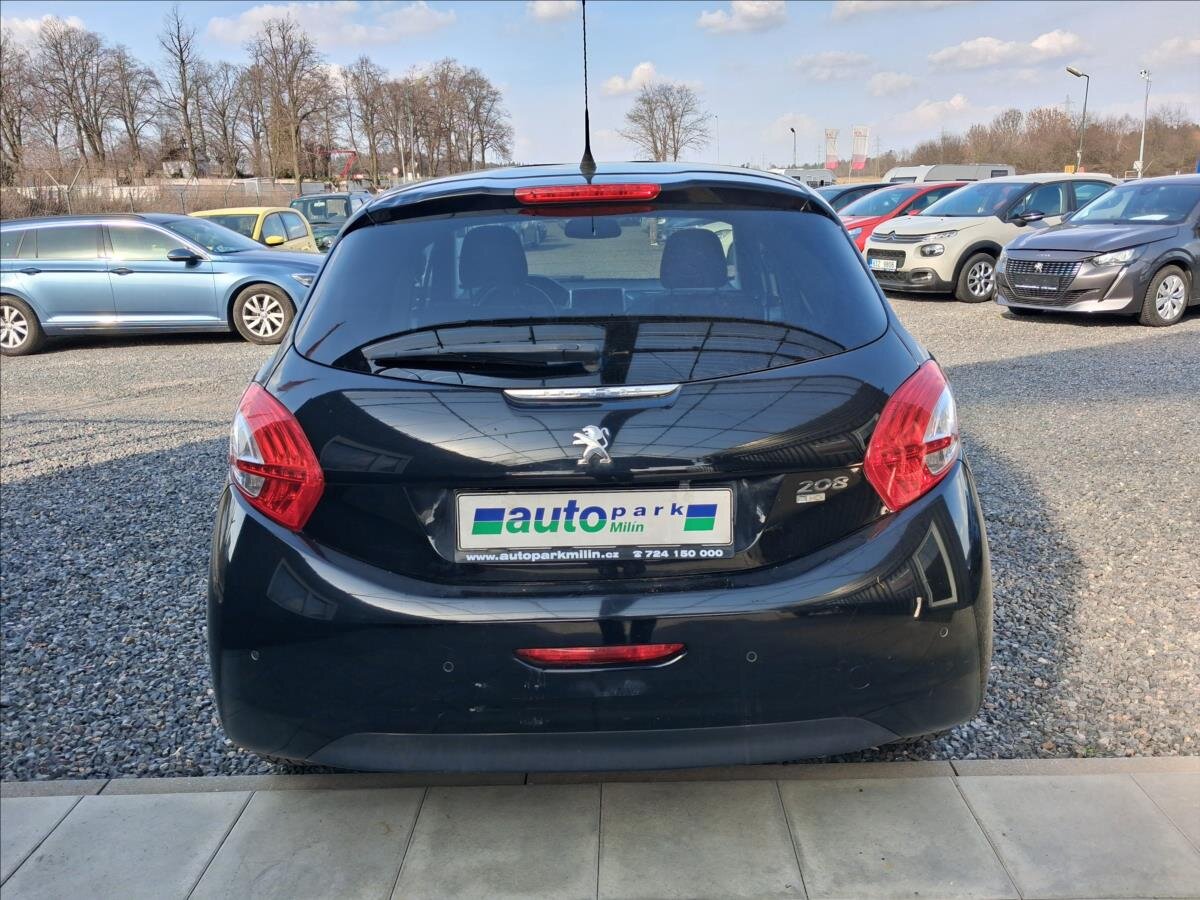 Peugeot 208 Hatchback 1,6 l 84 kw