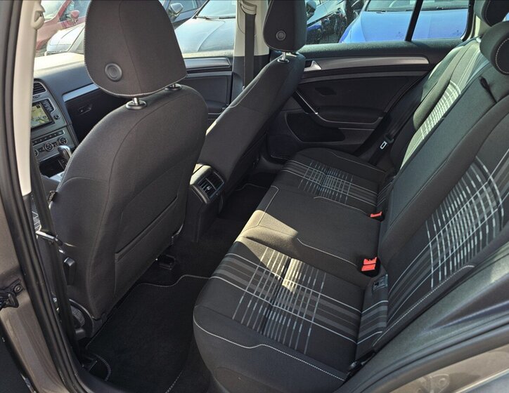 Volkswagen Golf Kombi 1,4 l 92 kw