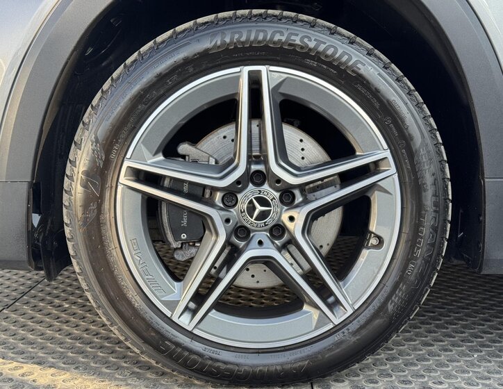 Mercedes-Benz GLB SUV / Terénní 2,0 l 110 kw