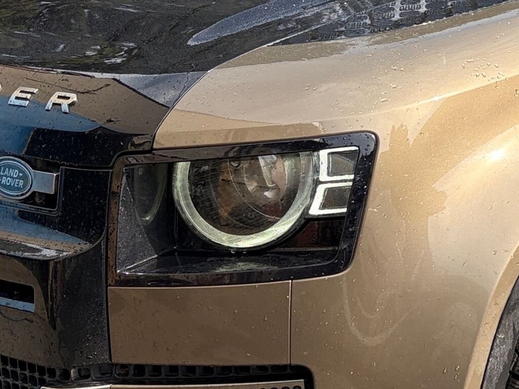 Land Rover Defender SUV / Terénní 3,0 l 294 kw