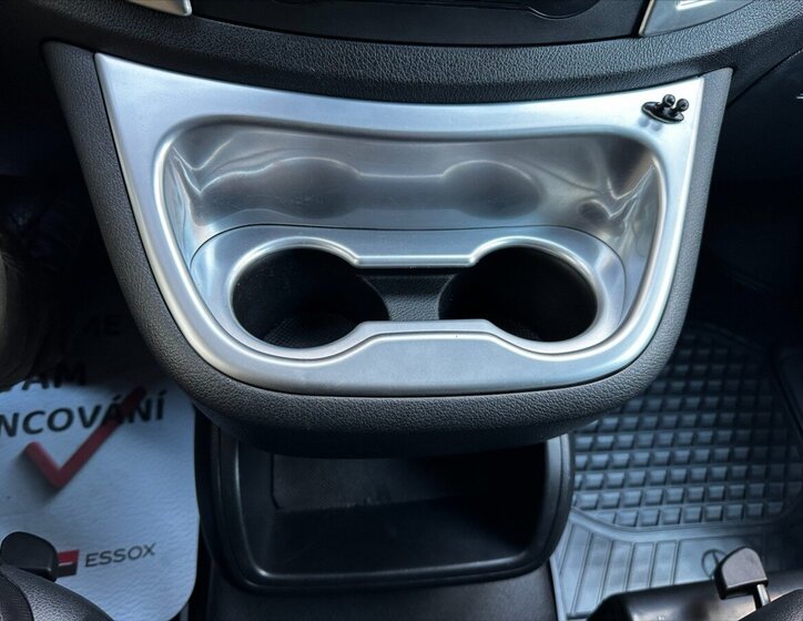 Mercedes-Benz Vito 25