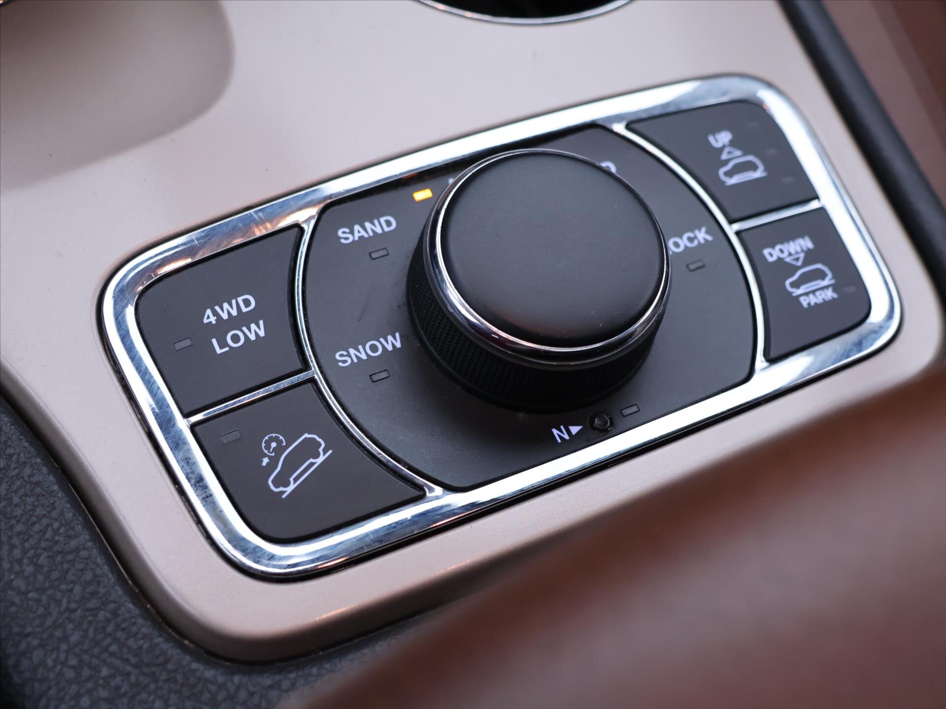 Jeep Grand Cherokee SUV 3,0 l 184 kw