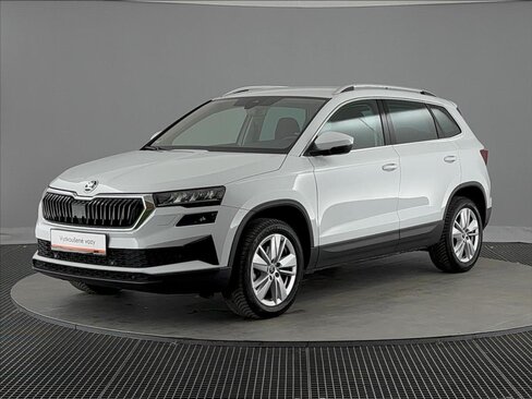 Škoda Karoq SUV / Terénní 1,5 l 110 kw
