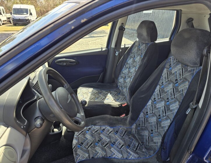 Fiat Punto Hatchback 1,2 l 44 kw