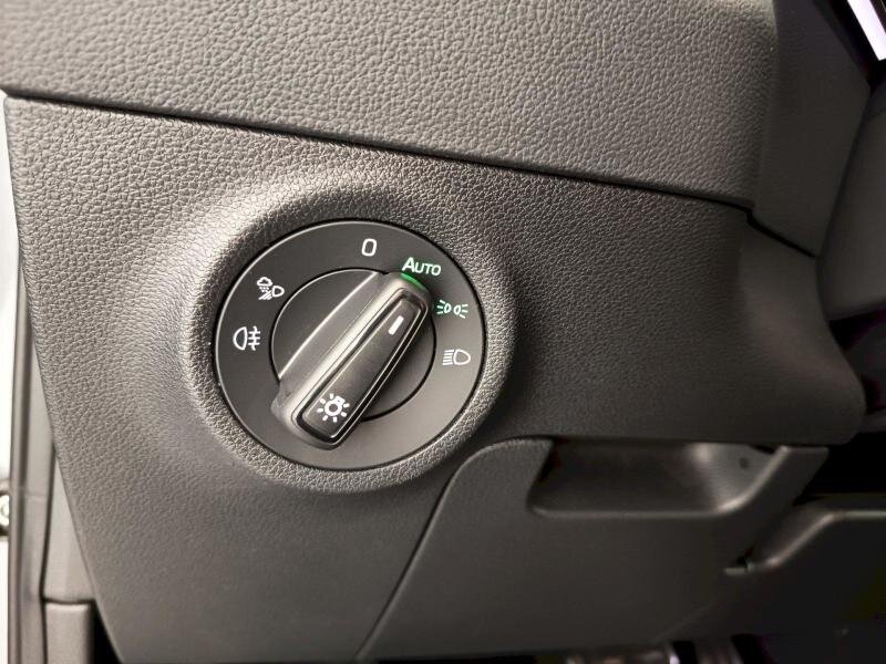 Škoda Karoq SUV / Terénní 1,5 l 110 kw