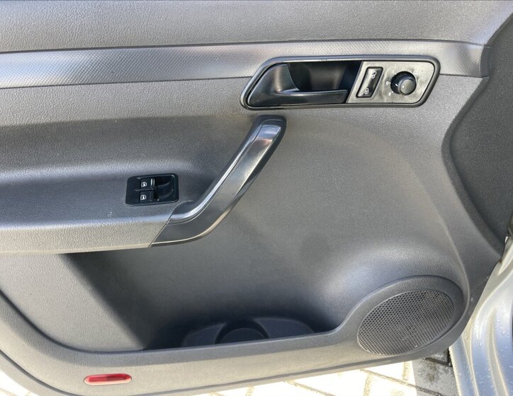 Volkswagen Caddy Kombi 1,6 l 75 kw