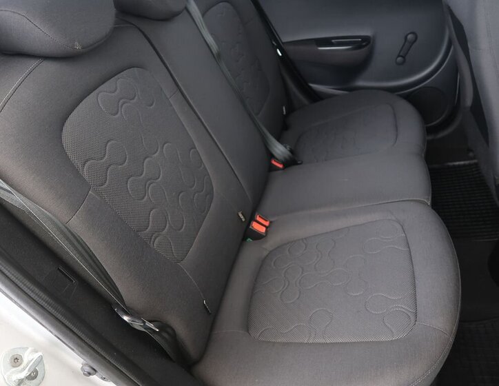 Hyundai i20 Hatchback 1,4 l 74 kw