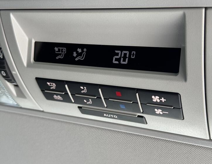 Volkswagen Multivan 39