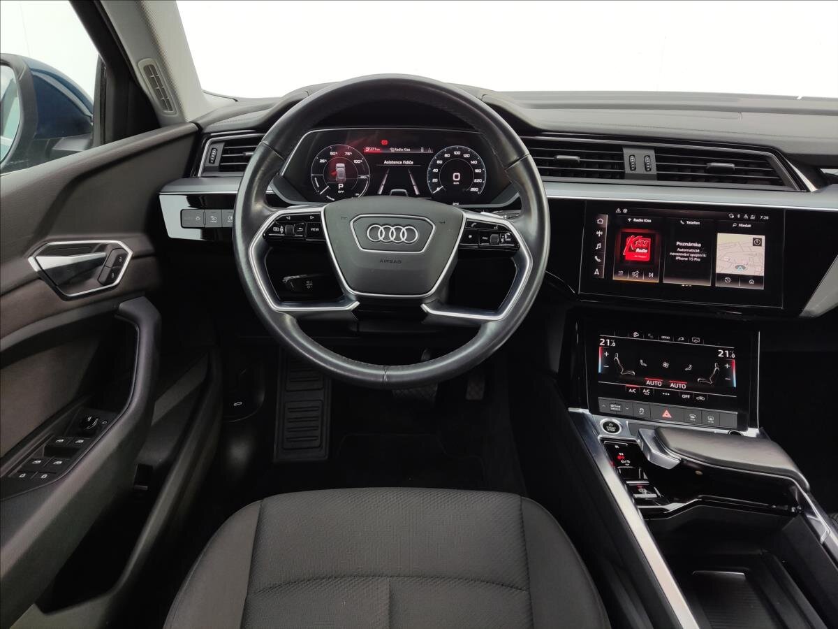 Audi e-tron SUV / Terénní 0,0 300 kw