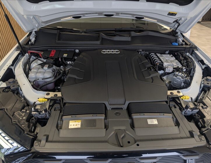 Audi Q7 Kombi 3,0 l 210 kw