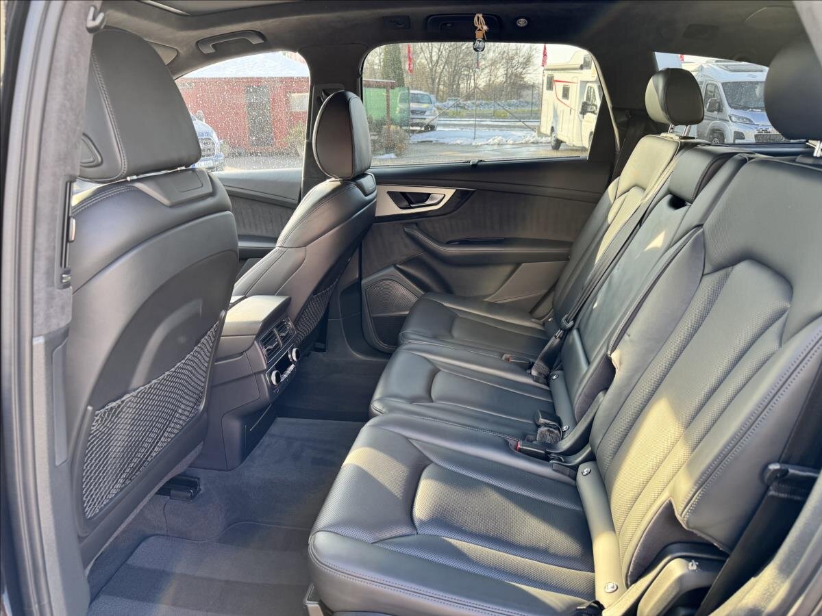 Audi SQ7 SUV / Terénní 4,0 l 320 kw