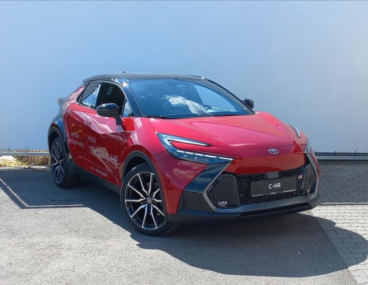 Toyota C-HR CUV / Crossover 2,0 l 112 kw