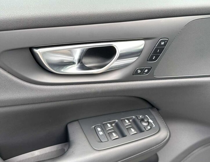 Volvo V60 Kombi 2,0 l 145 kw