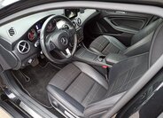 Mercedes-Benz GLA 10