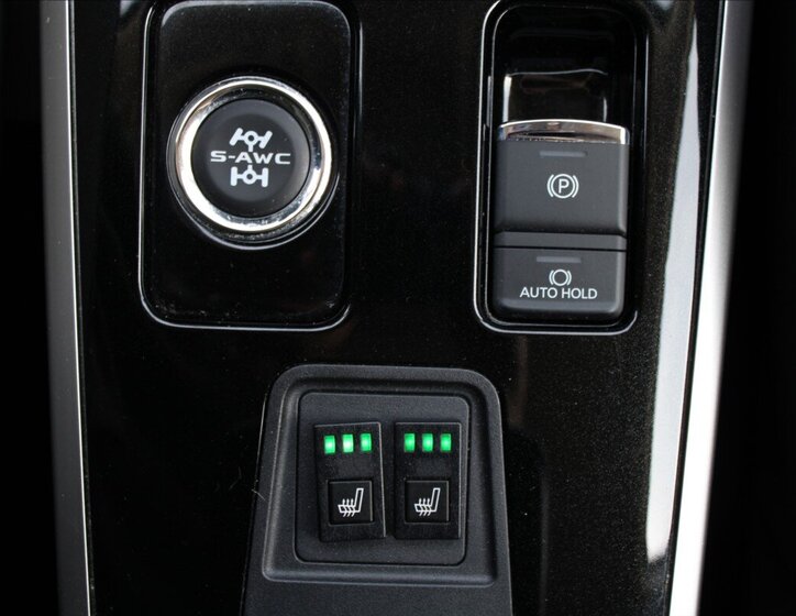 Mitsubishi Outlander SUV / Terénní 2,0 l 110 kw