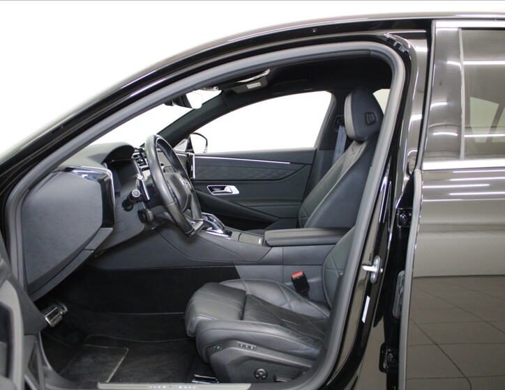 DS Automobiles DS9 6