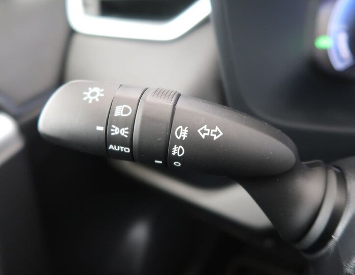 Toyota RAV4 SUV 2,5 l 131 kw