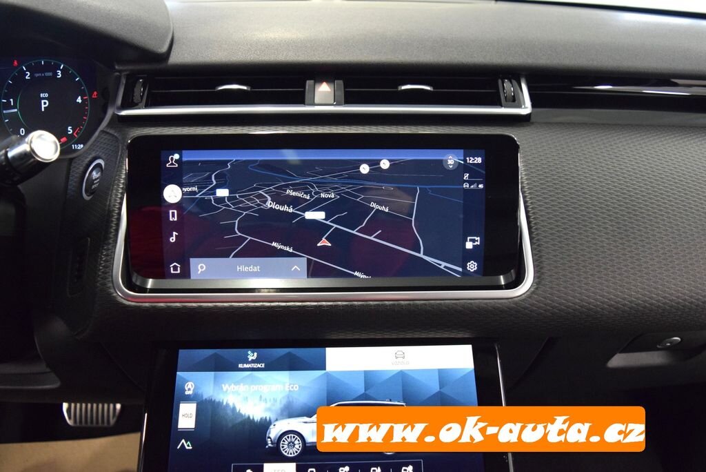 Land Rover Range Rover Velar SUV 2,0 l 150 kw