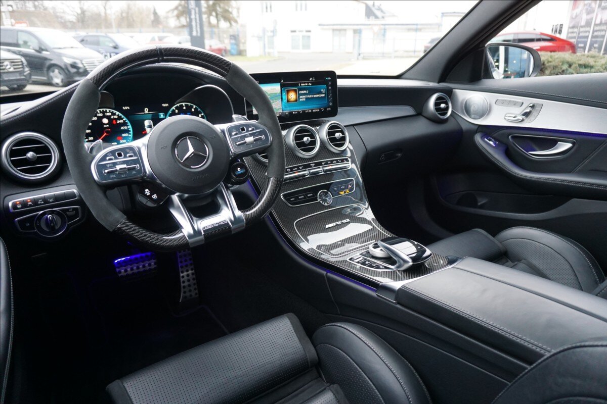 Mercedes-Benz Třídy C Sedan 4,0 l 375 kw