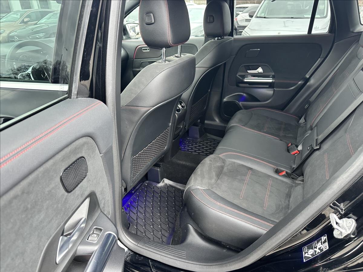 Mercedes-Benz GLA SUV / Terénní 2,0 l 165 kw