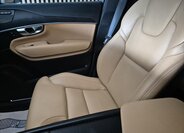 Volvo XC90 SUV / Terénní 2,0 l 180 kw