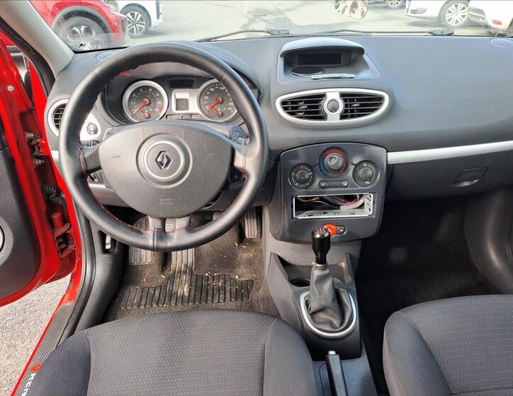 Renault Clio Kombi 1,1 l 55 kw