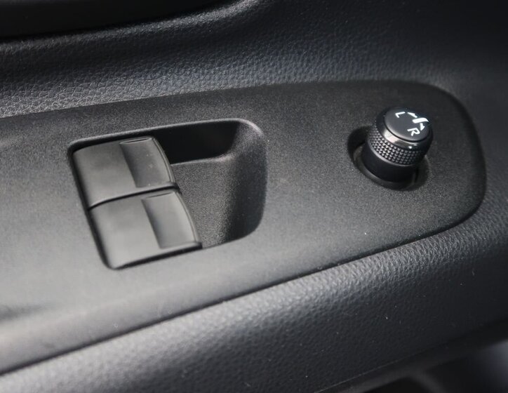 Toyota Aygo Hatchback 998,0 53 kw