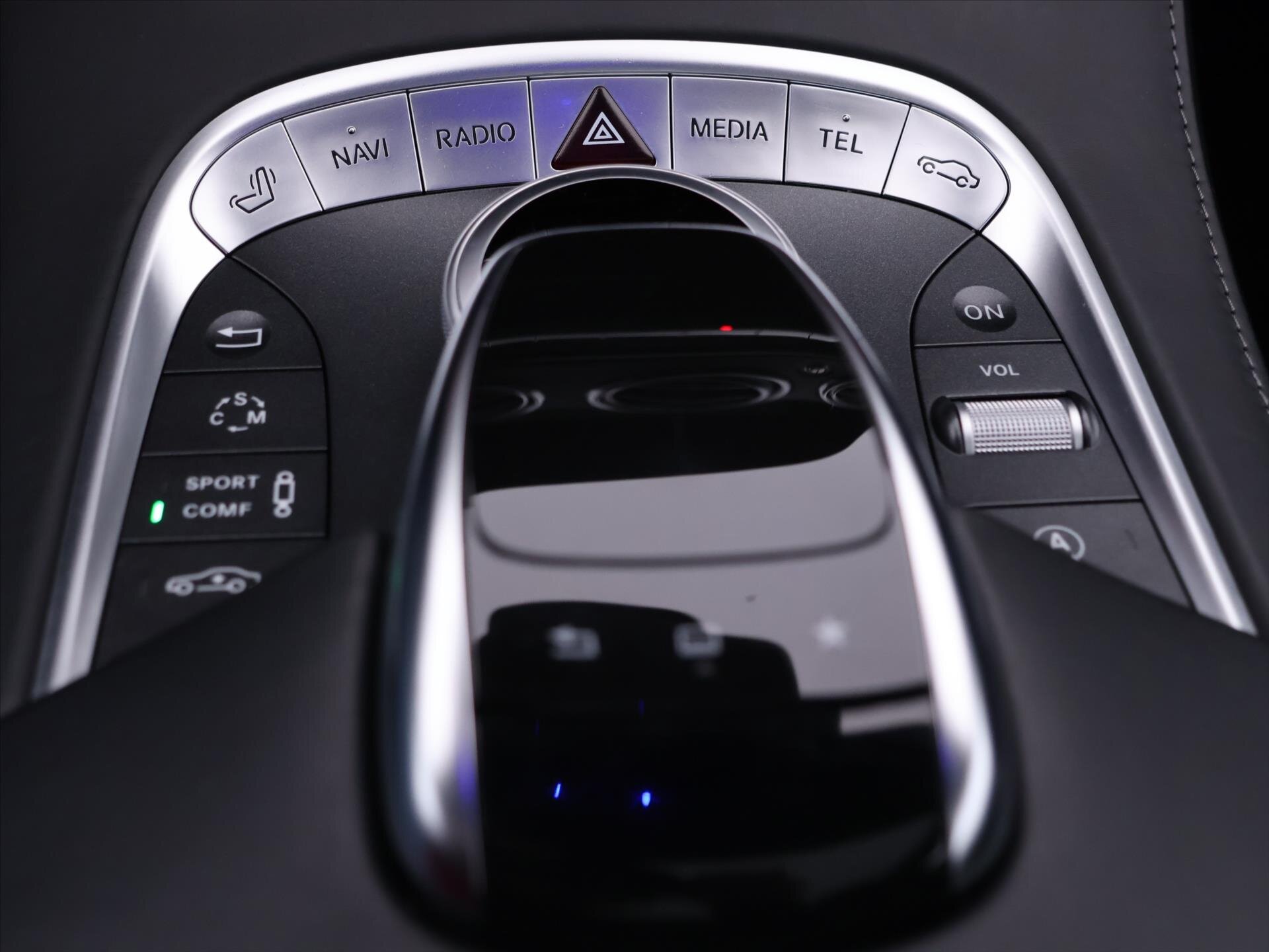 Mercedes-Benz Třídy S Kupé 5,5 l 430 kw