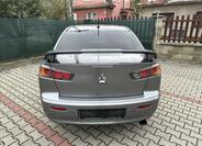 Mitsubishi Lancer 6