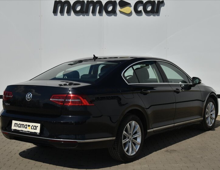 Volkswagen Passat Sedan / Limuzína 2,0 l 110 kw
