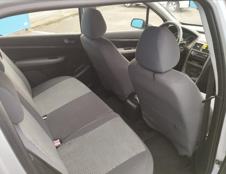 Peugeot 307 Hatchback 1,4 l 55 kw