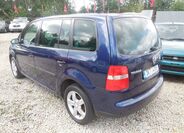 Volkswagen Touran 5