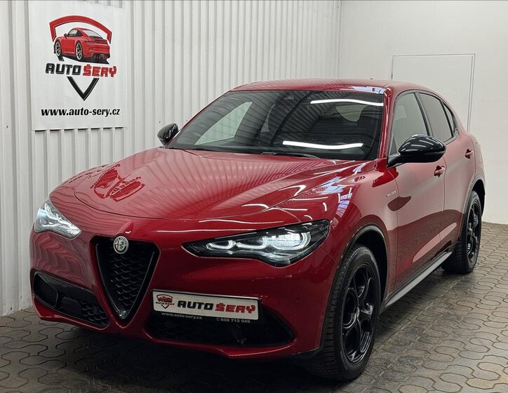 Alfa Romeo Stelvio SUV / Terénní 2,1 l 154 kw