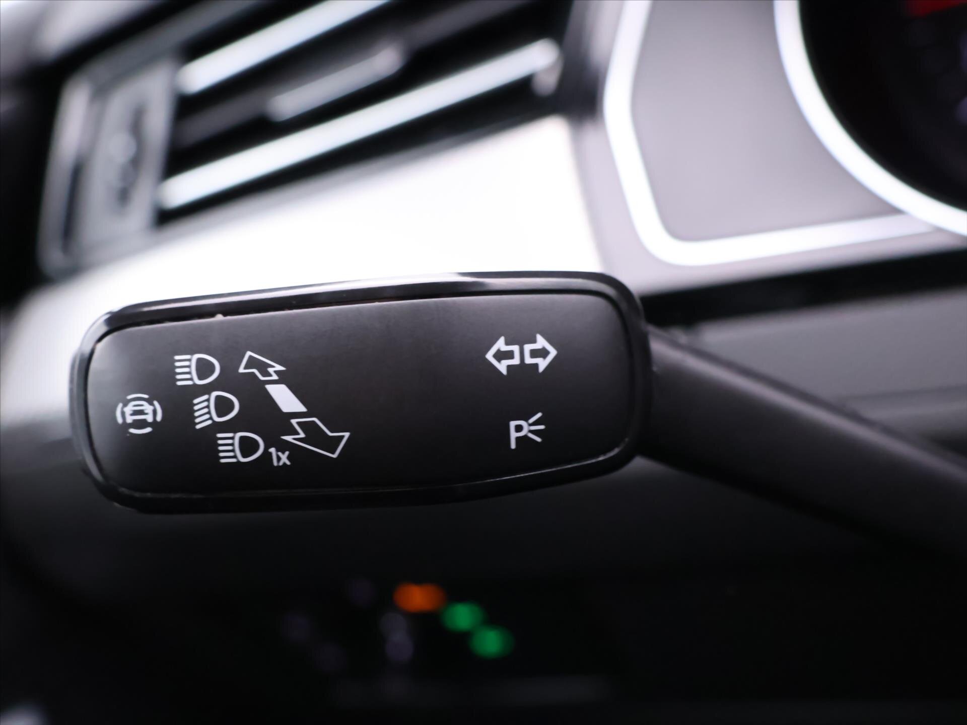 Volkswagen Passat Sedan / Limuzína 2,0 l 140 kw