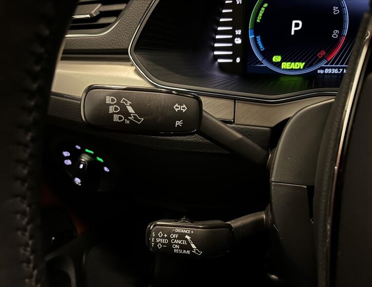 Škoda Superb Liftback 1,4 l 160 kw