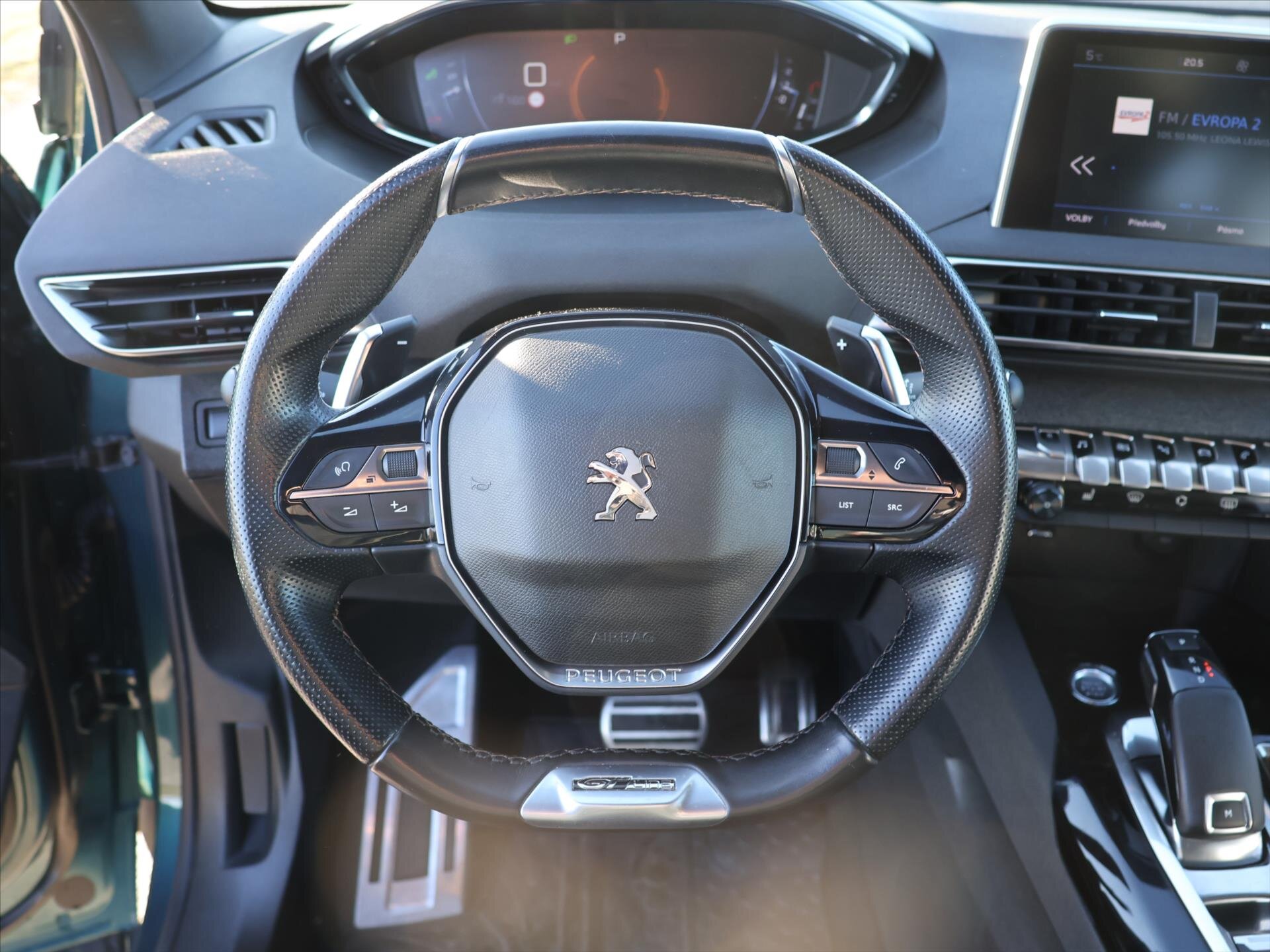 Peugeot 5008 SUV 1,6 l 133 kw