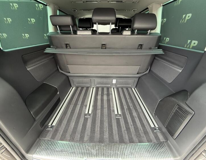 Volkswagen Multivan 19